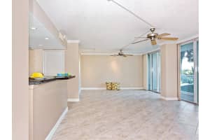 333 NE 21st Ave, Deerfield Beach, FL 33441, Sold 02/03/21