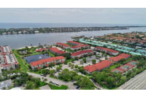 104 Half Moon Cir APT H2, Hypoluxo, FL 33462, Sold 06/24/21