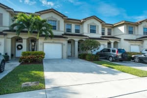 204 Elm Way, Boynton Beach, FL 33426, Sold 02/12/21
