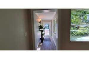 915 17th Ave, Vero Beach, FL 32960, Sold 03/22/21