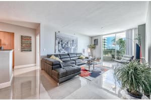 100 NE 6th St, Boynton Beach, FL 33435, Sold 06/28/21