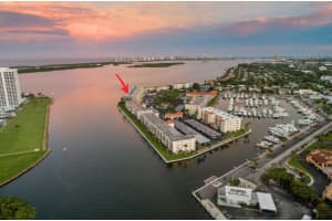 44 Yacht Club Dr, North Palm Beach, FL 33408, Sold 02/17/21