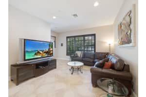 5013 Vine Cliff Way W, Palm Beach Gardens, FL 33418, Sold 02/12/21