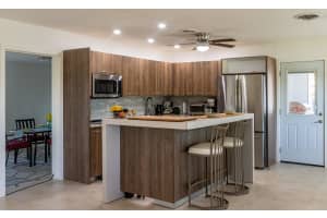 331 8th Ct, Vero Beach, FL 32962, Sold 03/26/21