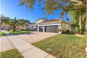 MLS# R10681180, Lake Worth, Florida 33449