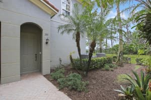 4921 Bonsai Cir, Palm Beach Gardens, FL 33418, Sold 01/19/21