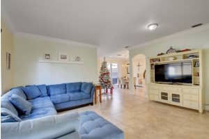 10367 Olde Clydesdale Cir, Lake Worth, FL 33449, Sold 04/30/21