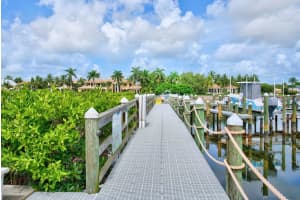 941 Bay Colony Dr S, Juno Beach, FL 33408, Sold 04/01/21