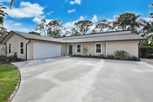 5480 SE Paramount Dr, Stuart, FL 34997, Sold 02/26/21