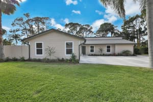 5480 SE Paramount Dr, Stuart, FL 34997, Sold 02/26/21