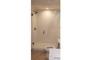 100 Uno Lago Dr, North Palm Beach, FL 33408, Sold 03/19/21