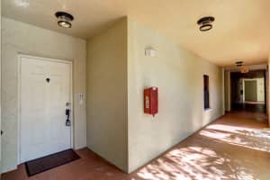 500 Uno Lago Dr, North Palm Beach, FL 33408, Sold 04/14/21