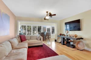 325 S Beach Rd, Jupiter, FL 33469, Sold 03/29/21