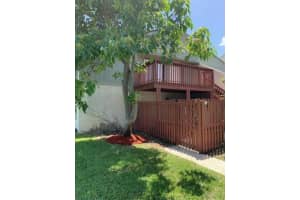 19 Crossings Cir, Boynton Beach, FL 33435, Sold 03/22/21