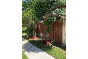 19 Crossings Cir, Boynton Beach, FL 33435, Sold 03/22/21