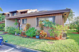 1631 N 14th Terrace, Hollywood, FL 33020, Sold 02/19/21