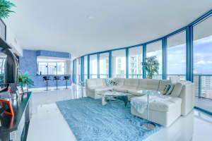 333 Las Olas Way, Fort Lauderdale, FL 33301, Sold 05/19/21
