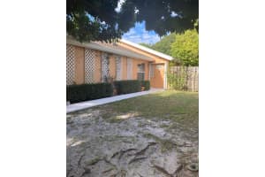 7617 Martinique Blvd, Boca Raton, FL 33433, Sold 06/01/21