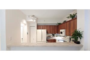 MLS# R10682130, West Palm Beach, Florida 33407