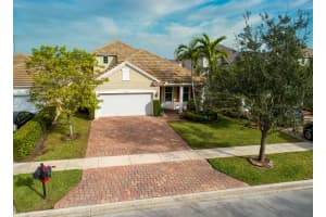 9238 Wrangler Dr, Lake Worth, FL 33467, Sold 02/12/21