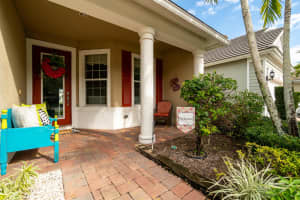 9238 Wrangler Dr, Lake Worth, FL 33467, Sold 02/12/21
