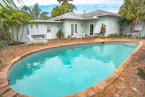 3104 Karen Dr, Delray Beach, FL 33483, Sold 02/22/21