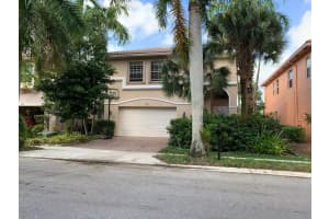 113 NW 117th Ave, Plantation, FL 33325, Sold 04/15/21