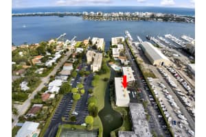 300 Waterway Dr S, Lantana, FL 33462, Sold 05/04/21