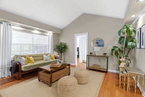 210 33rd St, West Palm Beach, FL 33407, Sold 03/16/21