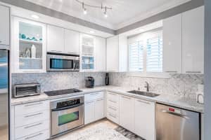 235 NE 1st St, Delray Beach, FL 33444, Sold 04/28/21