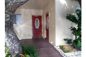 200 Waterway Dr S, Lantana, FL 33462, Sold 03/24/21