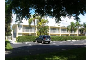 885 SE 19th Ave, Deerfield Beach, FL 33441, Sold 05/04/21