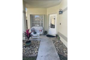 105 Pine Ln, West Palm Beach, FL 33411, Sold 03/04/21