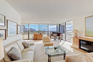 5280 N Ocean Dr, Riviera Beach, FL 33404, Sold 03/23/21