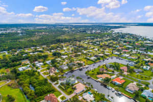 2712 Howard Creek Ln, Stuart, FL 34994, Sold 04/05/21
