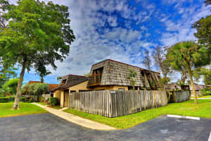 4115 Palm Bay Cir, West Palm Beach, FL 33406, Sold 02/16/21