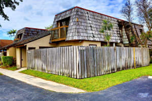 4115 Palm Bay Cir, West Palm Beach, FL 33406, Sold 02/16/21