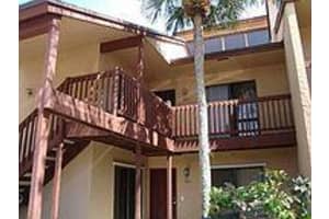 202 Lakeview Dr E, Royal Palm Beach, FL 33411, Sold 07/23/21
