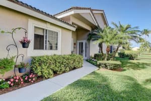 223 N Lakeshore Dr, Hypoluxo, FL 33462, Sold 04/30/21