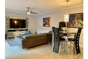 Lake Colony, 4008 Palm Bay Cir, West Palm Beach, FL 33406, Sold 03/26/21