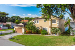 4797 NW 5th St, Deerfield Beach, FL 33442, Sold 04/30/21