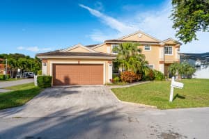 4797 NW 5th St, Deerfield Beach, FL 33442, Sold 04/30/21