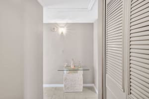 250 NE 20th St, Boca Raton, FL 33431, Sold 02/17/21