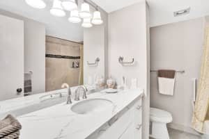 250 NE 20th St, Boca Raton, FL 33431, Sold 02/17/21