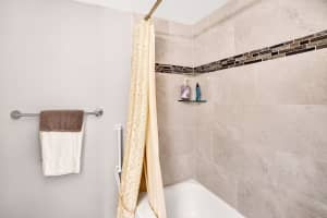 250 NE 20th St, Boca Raton, FL 33431, Sold 02/17/21