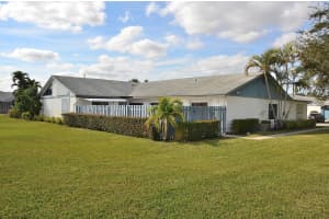 1102 Timberlane Cir, Greenacres, FL 33463, Sold 05/14/21