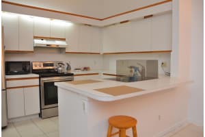 1102 Timberlane Cir, Greenacres, FL 33463, Sold 05/14/21