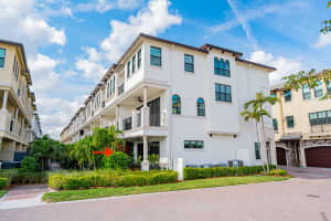 638 Windward Cir, Boynton Beach, FL 33435, Sold 03/26/21