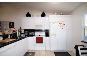 550 NW 43rd St, Pompano Beach, FL 33064, Sold 04/23/21
