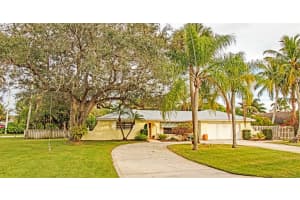 9207 SE Gettysburg Ct, Hobe Sound, FL 33455, Sold 03/19/21